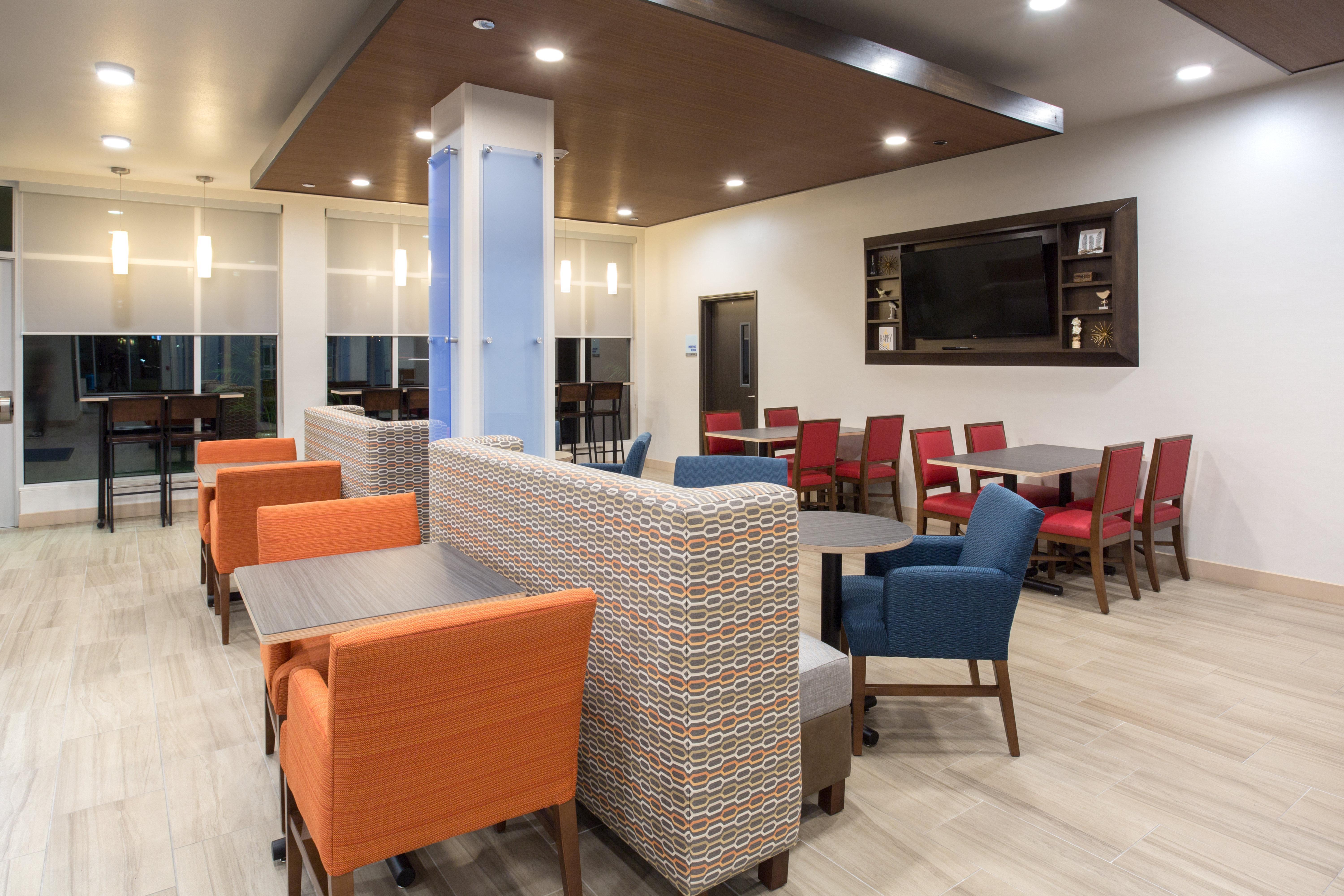 Holiday Inn Express & Suites Lincoln I - 80 By Ihg Dış mekan fotoğraf
